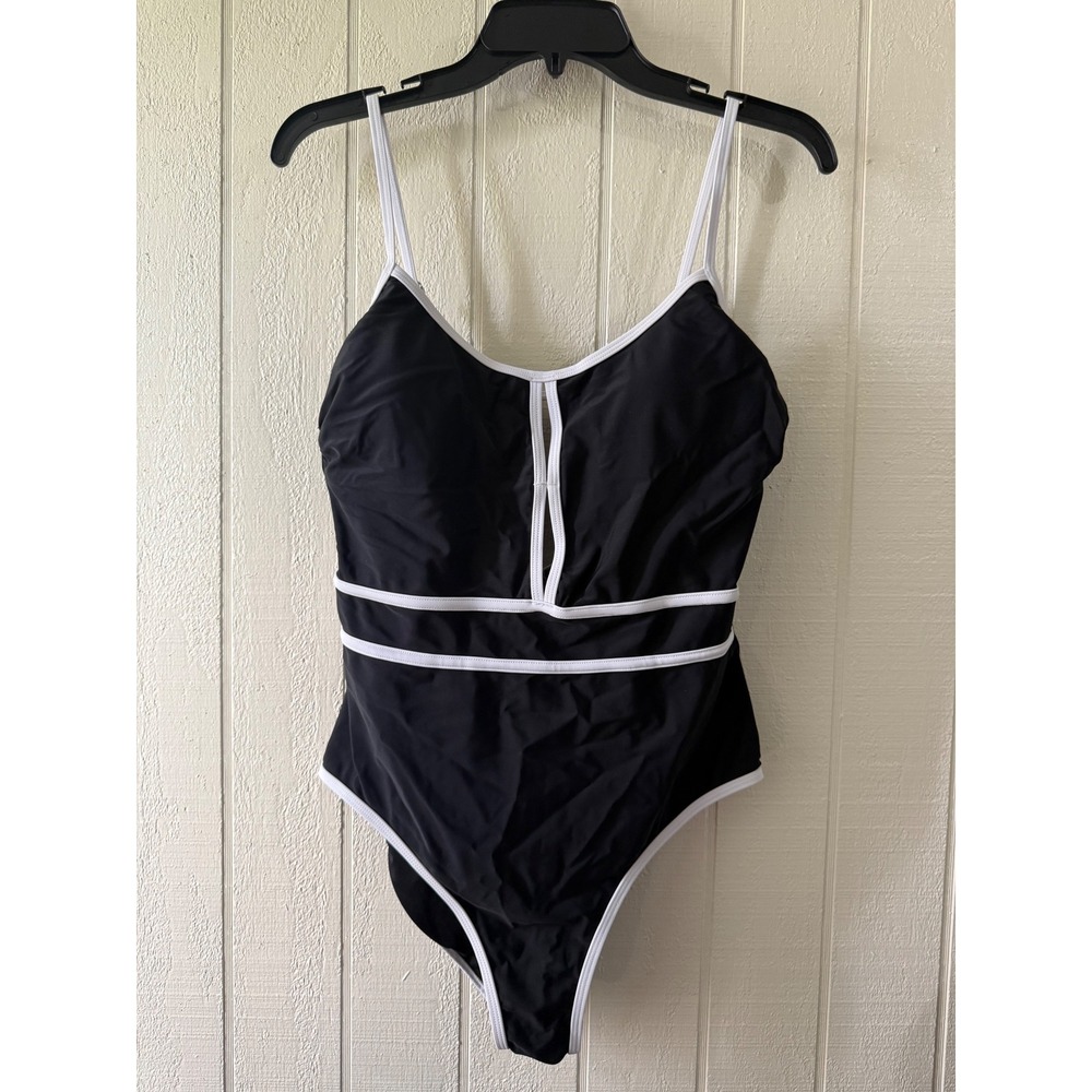 Cupshe Womens Black White Keyhole One Piece Swimsuit Size L DAA12E4M013AC